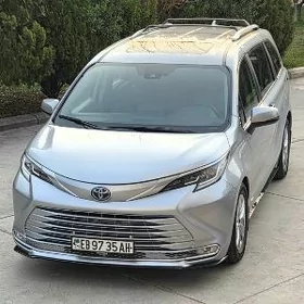 Toyota Sienna 2021