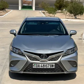 Toyota Camry 2018
