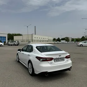Toyota Camry 2020