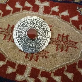 kumush broshka