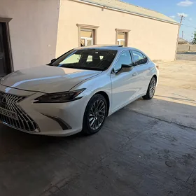 Lexus ES 350 2022