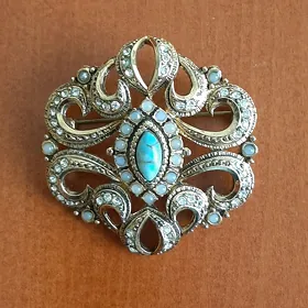 Брошь, Чехословакия