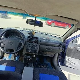 Opel Vita 1995