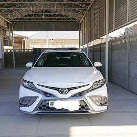 Toyota Camry 2022
