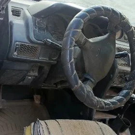 Mitsubishi Pajero 1993