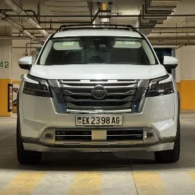Nissan Pathfinder 2022