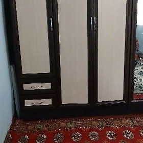 şkaf