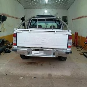 Nissan Navara 2007