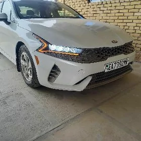 Kia K5 2021