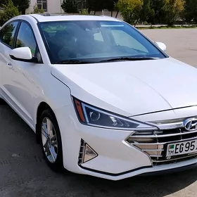 Hyundai Elantra 2020