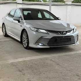 Toyota Camry 2022