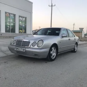 Mercedes-Benz E320 1997