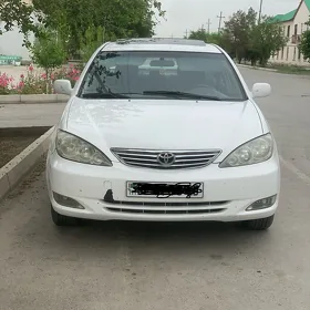 Toyota Camry 2004