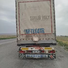 Kogel Cargo 2002