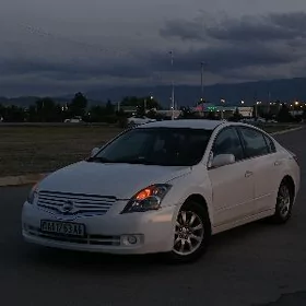 Nissan Altima 2008