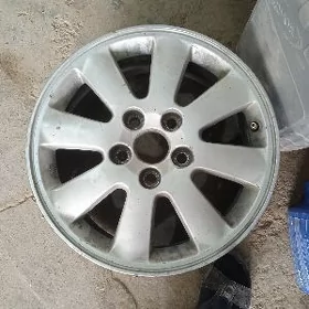 r16 diska