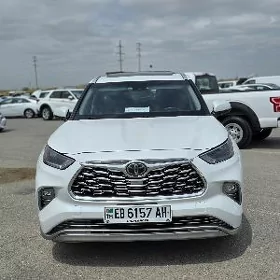 Toyota Highlander 2022