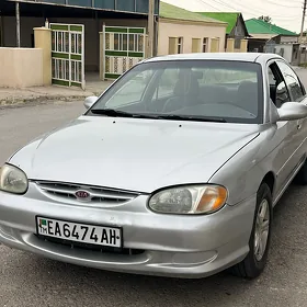 Kia Carens 1999