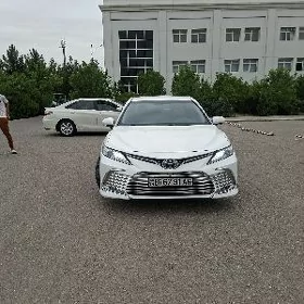 Toyota Camry 2022