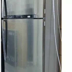 LG холодильник