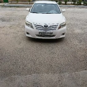 Toyota Camry 2010