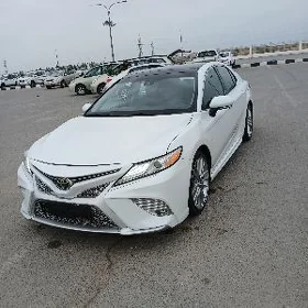Toyota Camry 2020