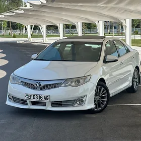 Toyota Camry 2014