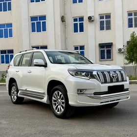 Toyota Land Cruiser Prado 2022