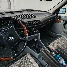 BMW E34 1989