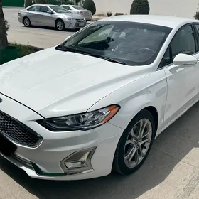 Ford Fusion 2020