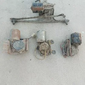 Uaz Dwornik matorççik