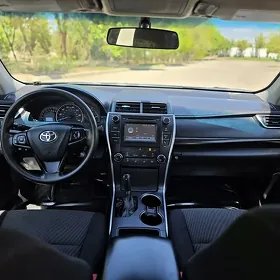 Toyota Camry 2015