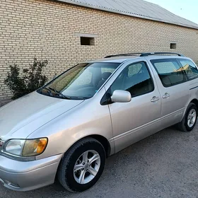 Toyota Sienna 2003