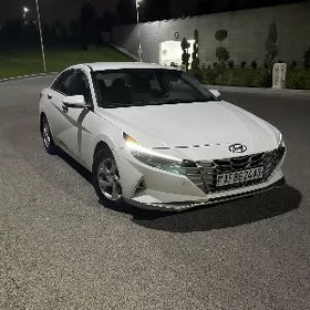 Hyundai Elantra 2021