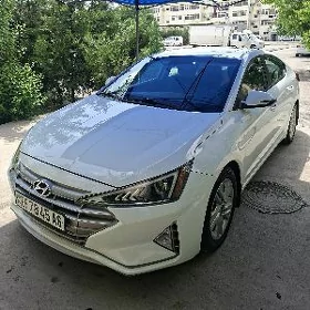 Hyundai Elantra 2020
