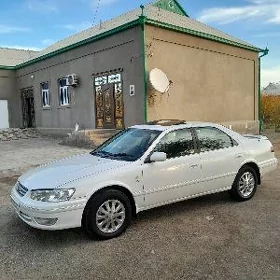 Toyota Camry 2000