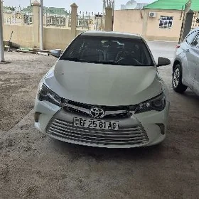 Toyota Camry 2016