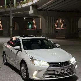 Toyota Camry 2016