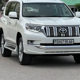 Toyota Land Cruiser Prado 2022