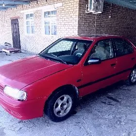 Nissan Primera 1994