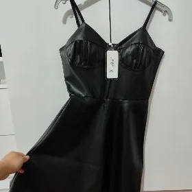 кожаное платье