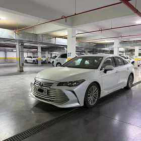 Toyota Avalon 2019
