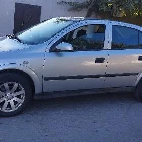 Opel Astra 2000