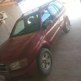 Nissan Pathfinder 1999