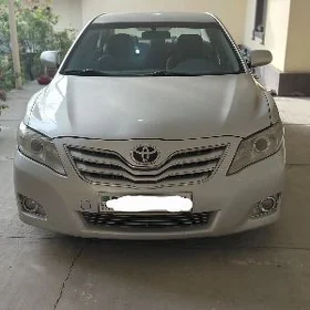 Toyota Camry 2010