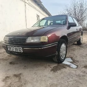 Opel Vectra 1989
