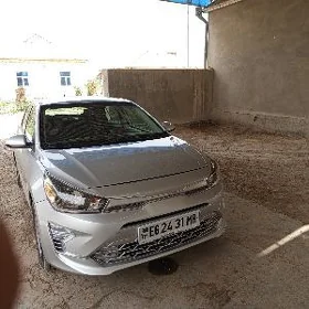 Kia Rio 2021