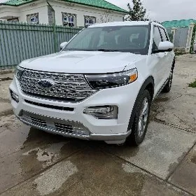 Ford Explorer 2022