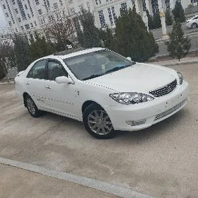 Toyota Camry 2004