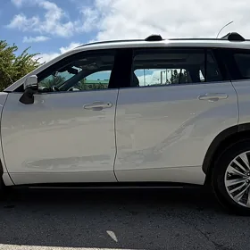 Toyota Highlander 2021